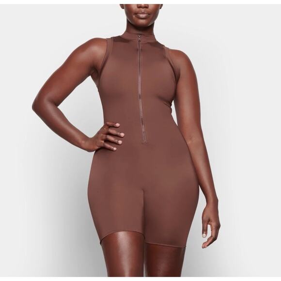 SKIMS Swim mock neck cycle suit Sleeveless Brown 3X - Picture 1 of 4